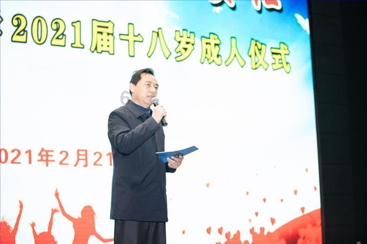 逃离废弃的建筑